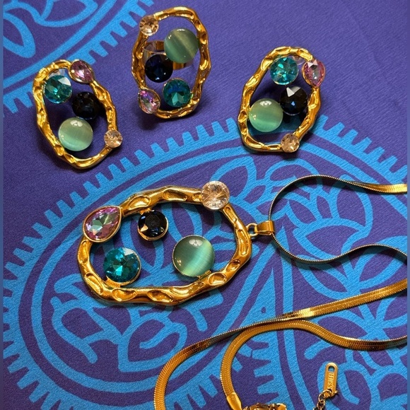 Gold & Colorful Gemstone Jewelry Set – Earrings, Ring & Necklace - Picture 4 of 8